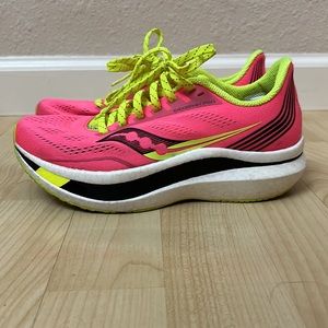 Saucony endorphin pro running shoes
